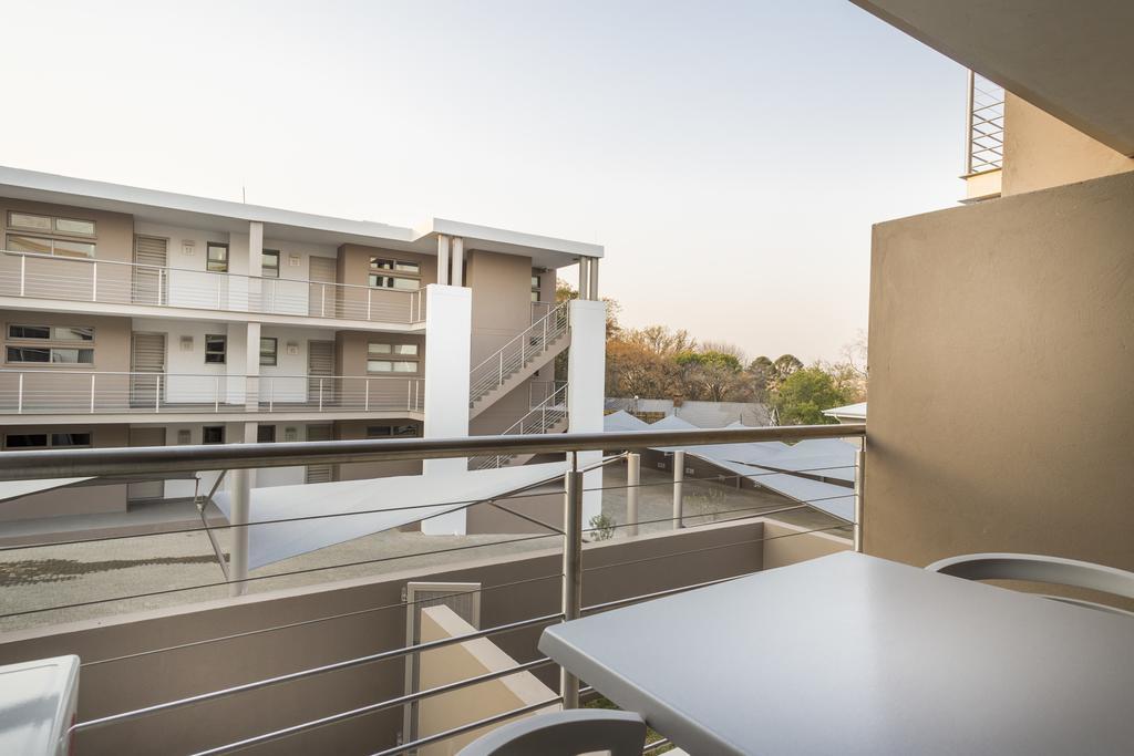 C.A.G - Upper East Side Apartment Sandton Room photo